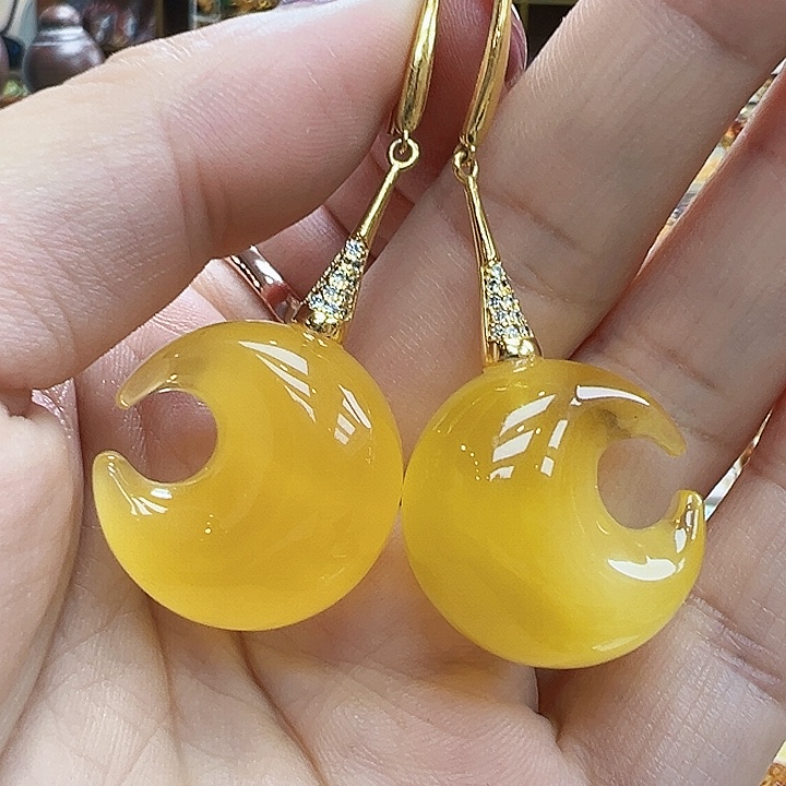 琥珀未镶嵌珠宝奇石