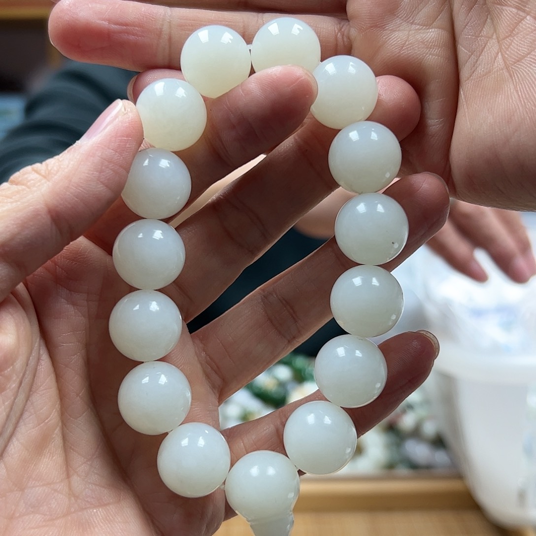 【闪购商品】和田玉手串未镶嵌俄巴沙