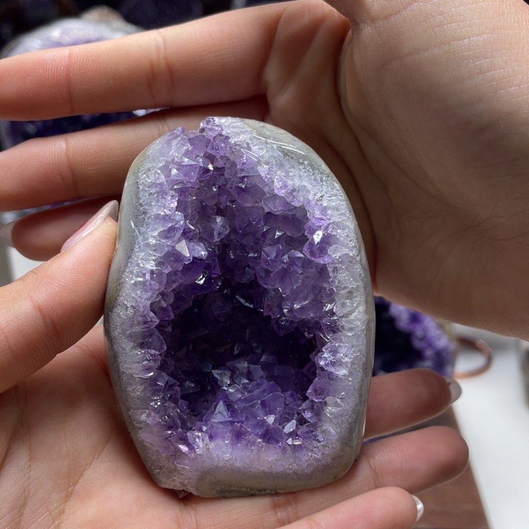 紫晶大型摆件（非配饰）未镶嵌