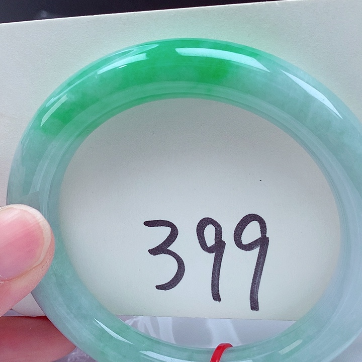 翡翠未镶嵌手镯翡翠