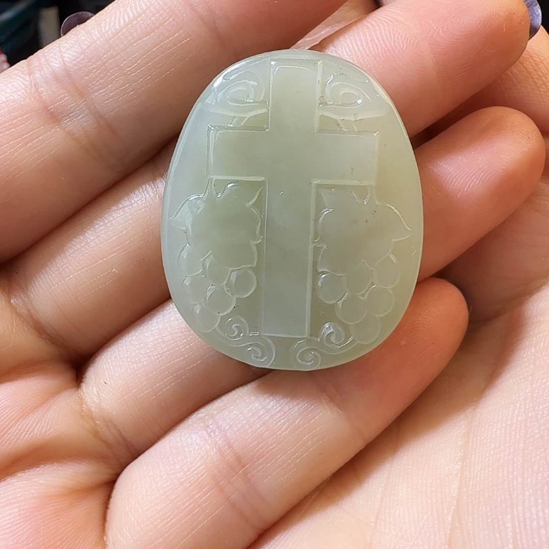 福***和田玉未镶嵌颈饰清货有瑕疵不退换