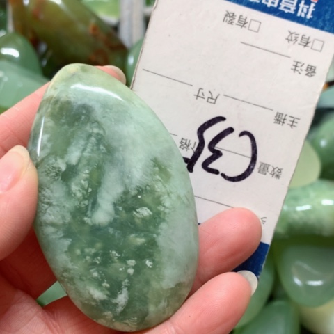 蛇纹石玉手把件未镶嵌