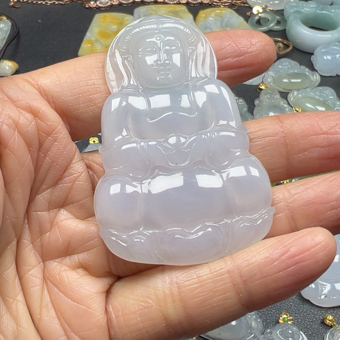 翡翠未镶嵌颈饰观音