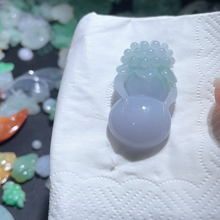 颈饰未镶嵌翡翠天