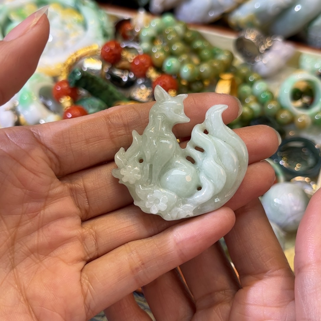 翡翠颈饰未镶嵌待编款