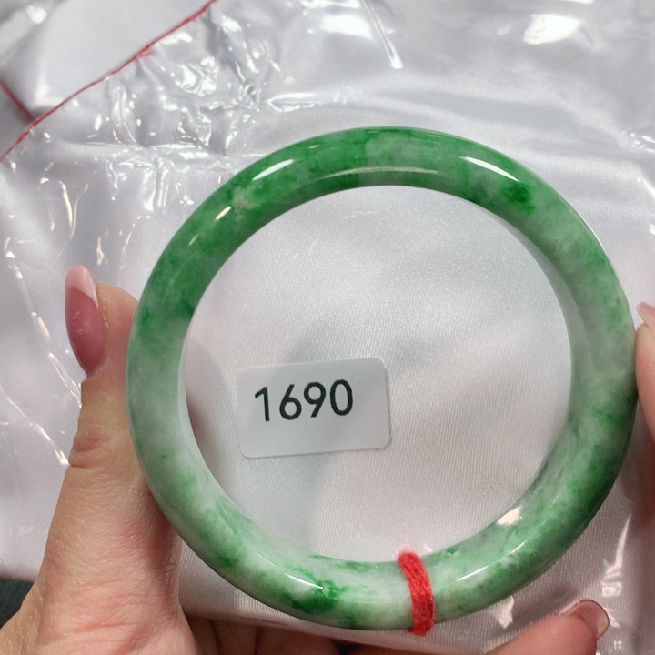 翡翠手镯未镶嵌易*天然翡翠手镯5803