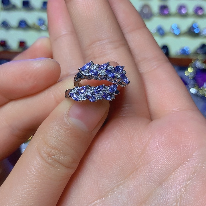 坦桑石耳饰银S925镶嵌貔**子