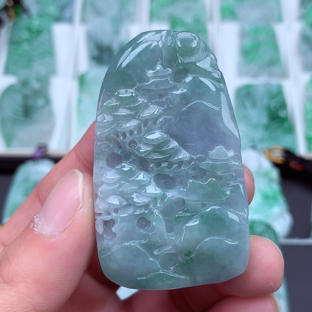 翡翠颈饰未镶嵌翡翠吊坠