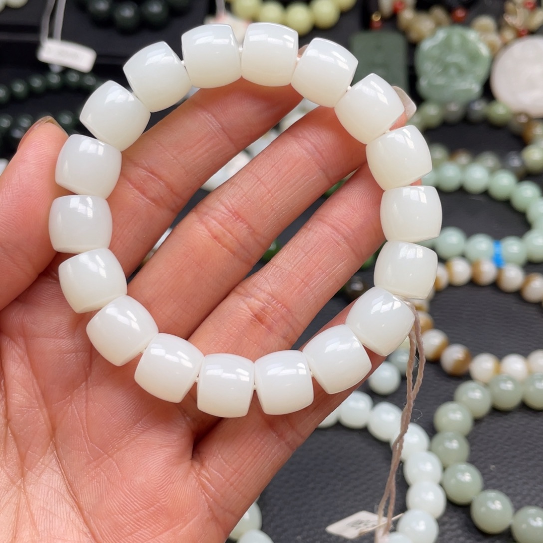 和田玉未镶嵌手链