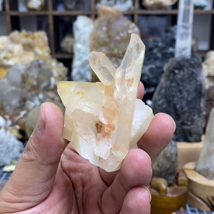 水晶水晶柱未镶嵌