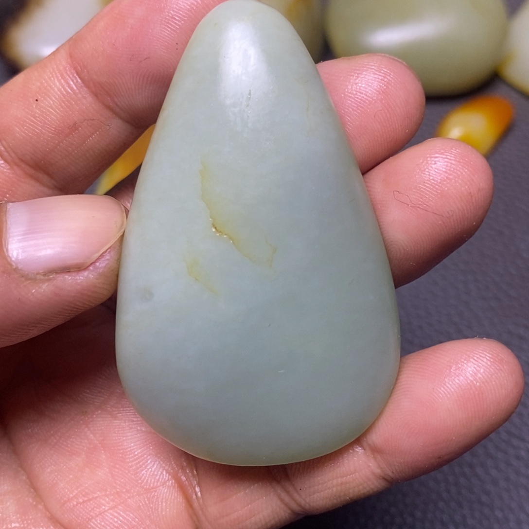 和田玉（糖玉）未镶嵌挂件