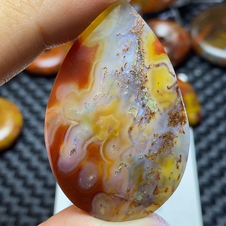 玛瑙/玉髓颈饰未镶嵌