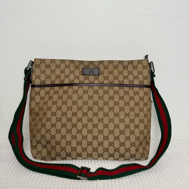 99新 GUCCI/古驰 5118/经典时尚棕老花帆布斜挎包