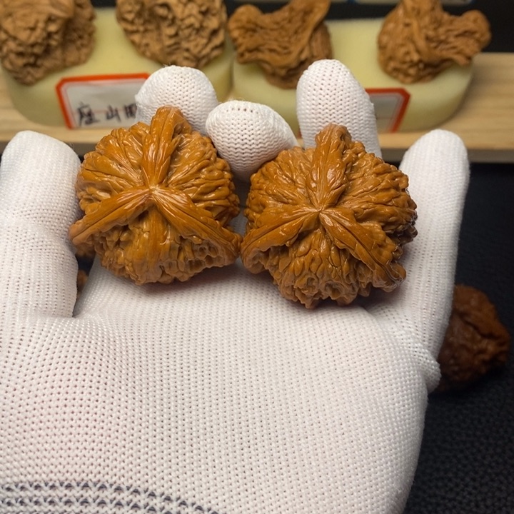 文玩核桃吊坠工艺三棱
