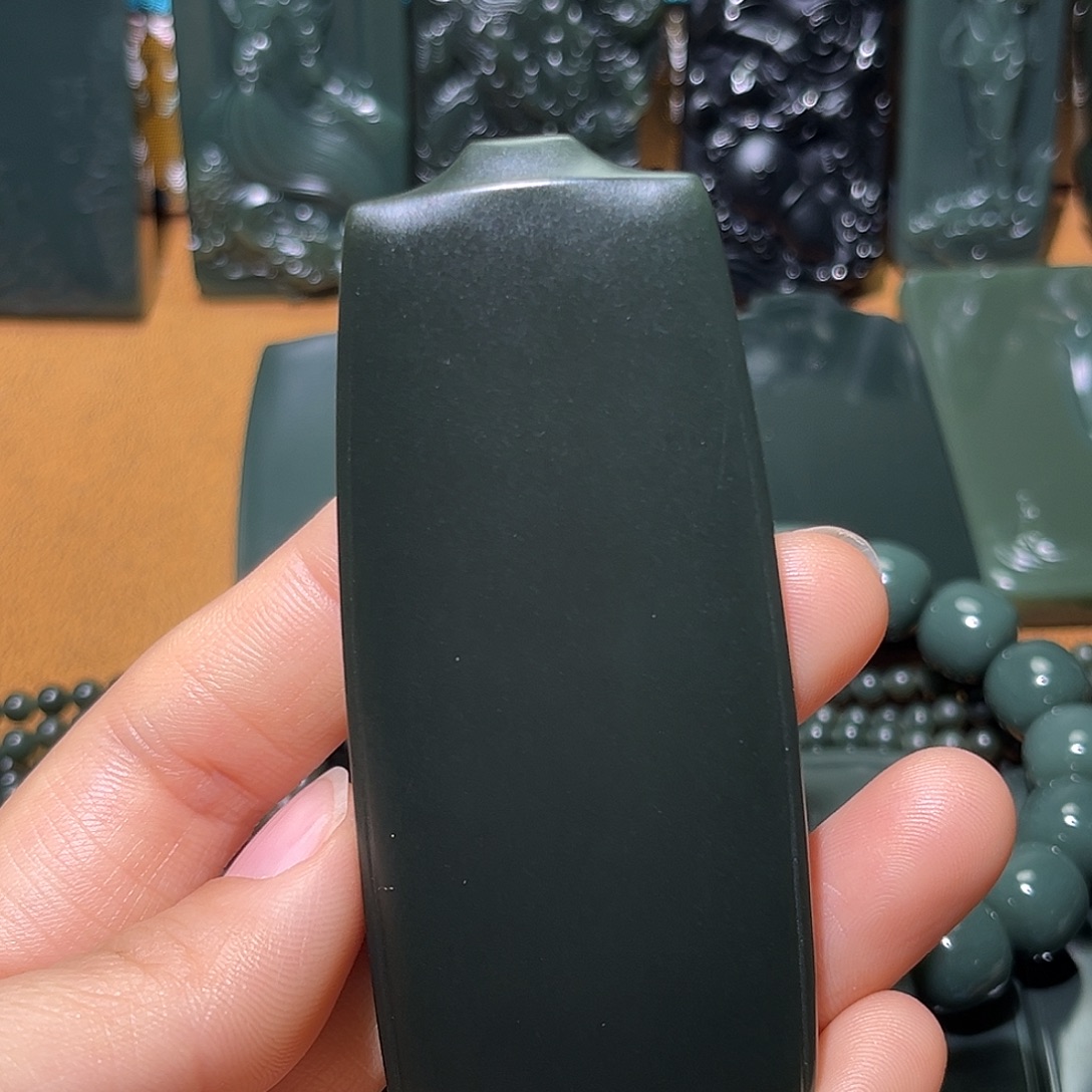 和田玉（青玉）未镶嵌颈饰
