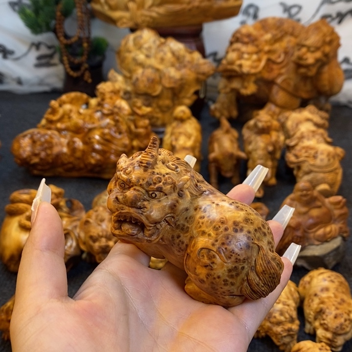 用***9柏木貔貅手把件手把件