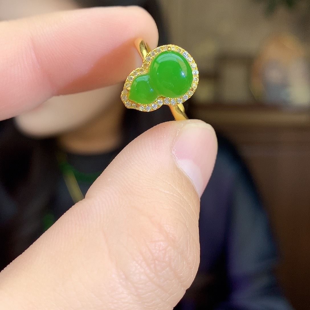 吊坠(不含链)银S925镶嵌和田玉（碧玉）戒指