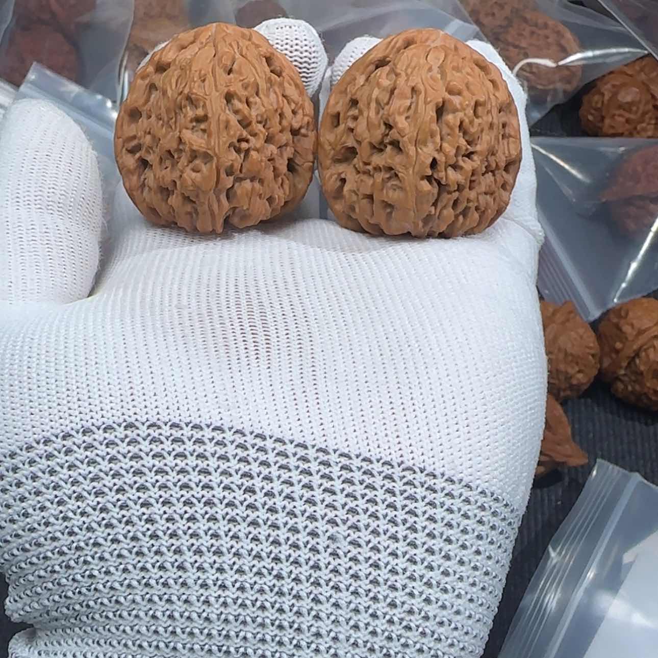 【闪购商品】文玩核桃把件南疆41尺042