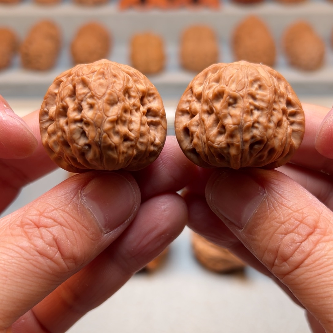 文玩核桃把件凤凰山