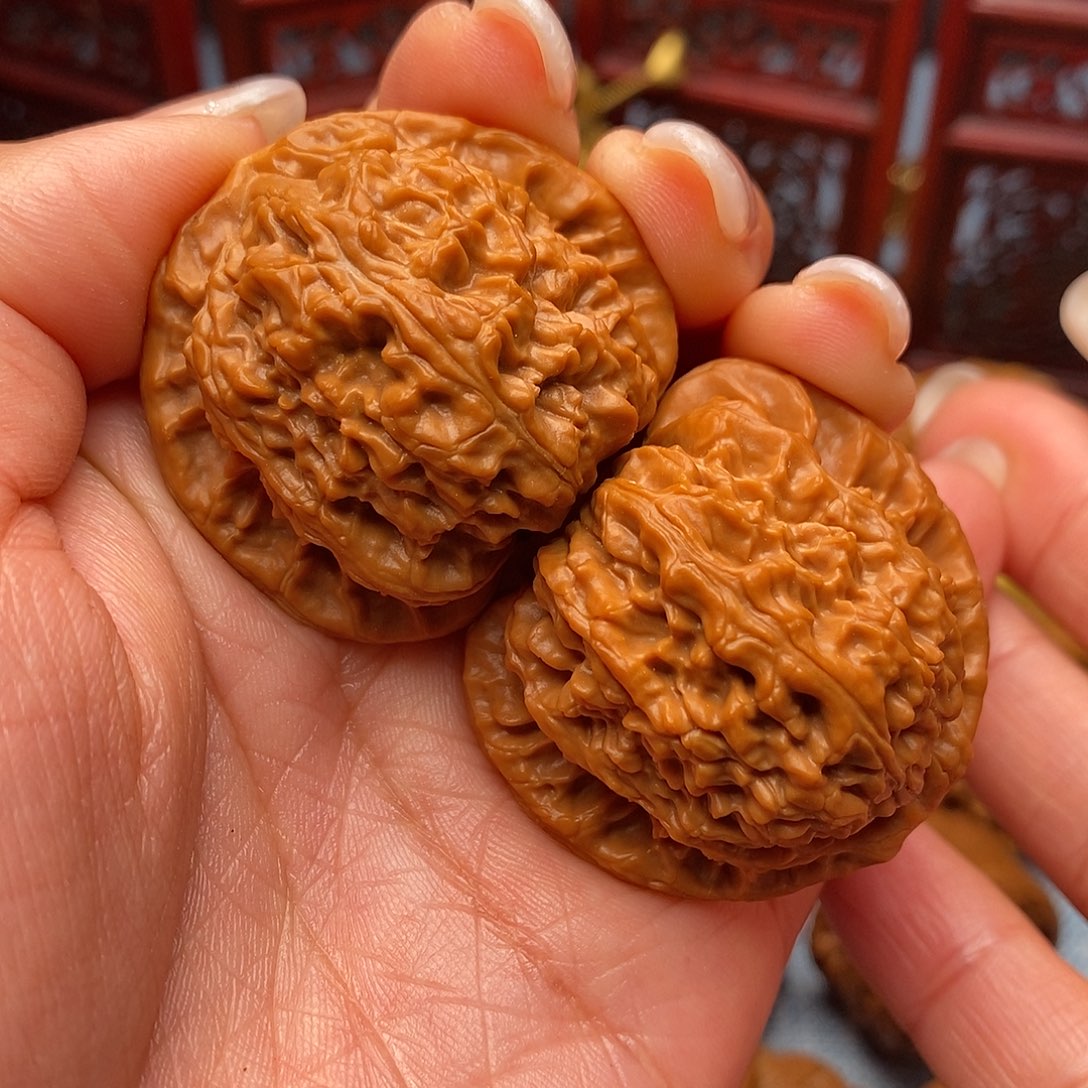 把件文玩核桃三角白40全品