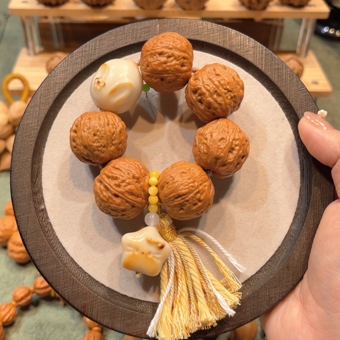 两***孩把件文玩核桃玉兔设计款