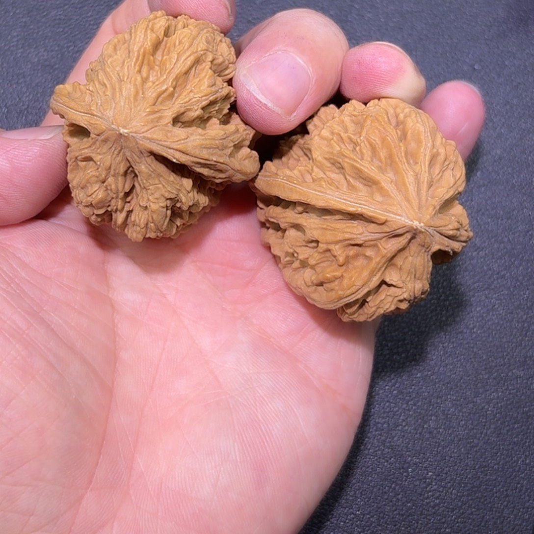 还***儿吊坠文玩核桃野生小众