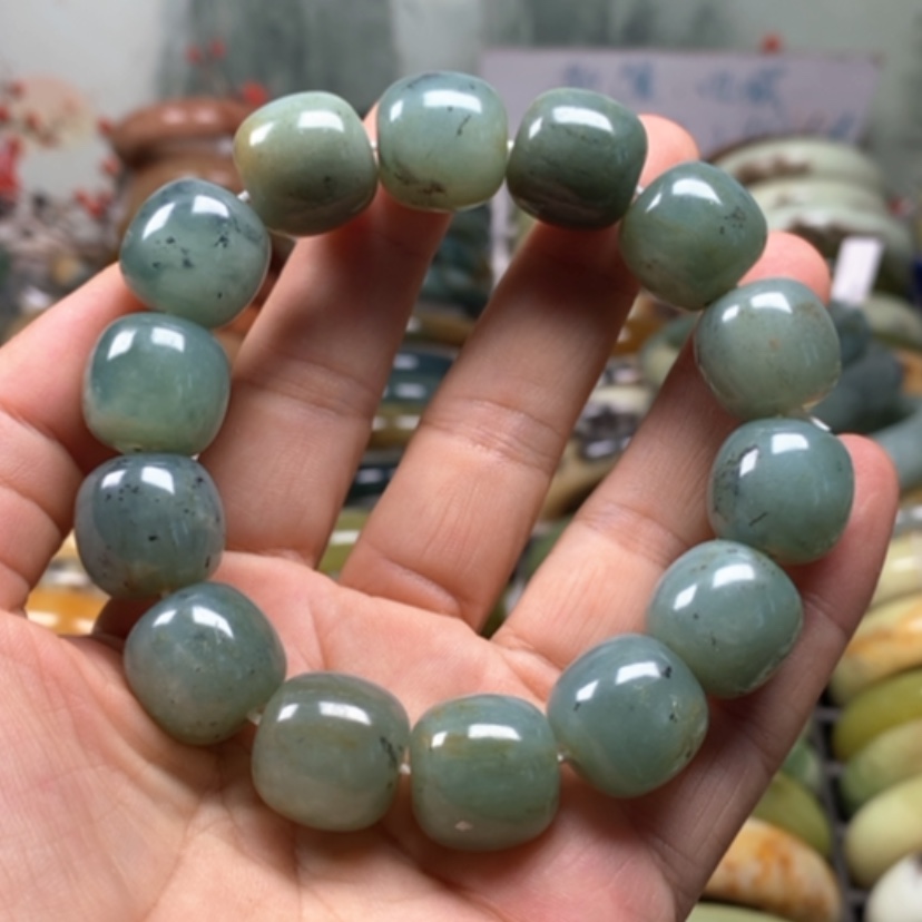 【闪购商品】未镶嵌蛇纹石玉手镯