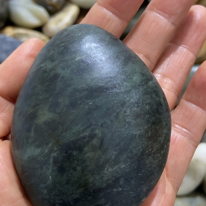 未镶嵌和田玉挂件一**衿