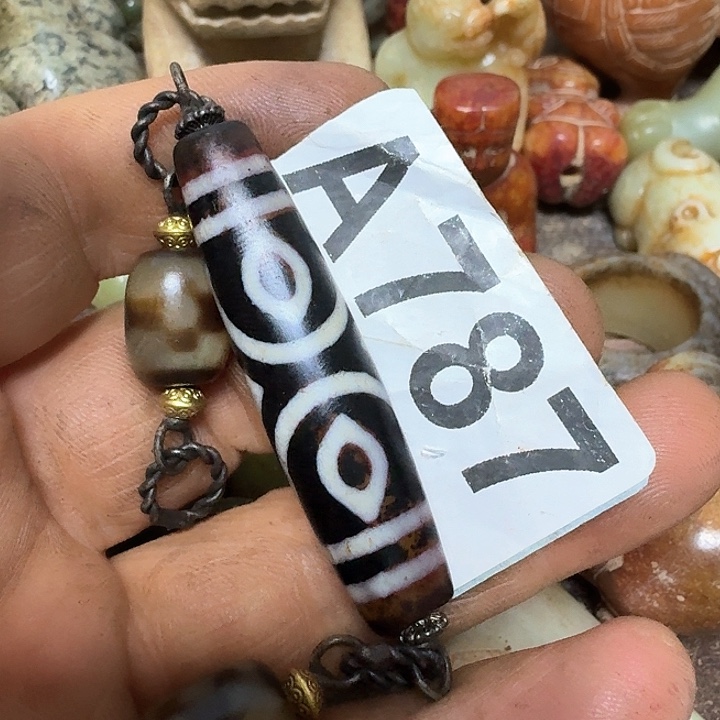 玛瑙/玉髓颈饰未镶嵌财**路