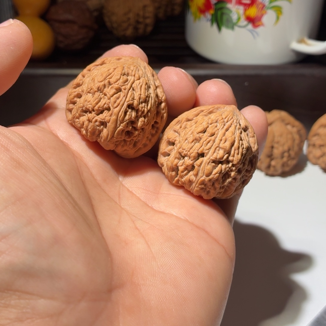 文玩核桃吊坠承德密纹  