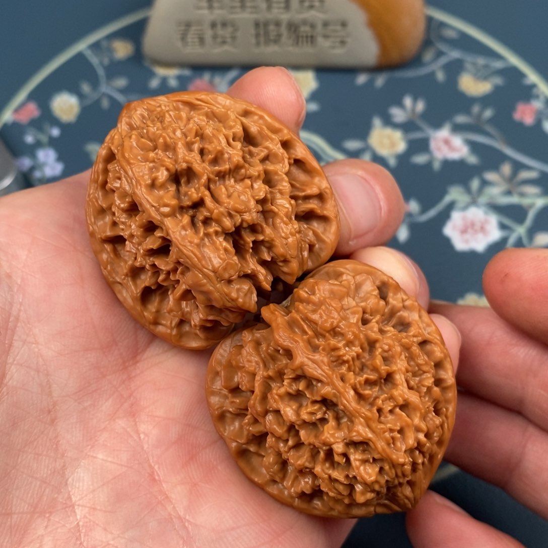 文玩核桃吊坠40原桩满天星，微修，精配，A5S1