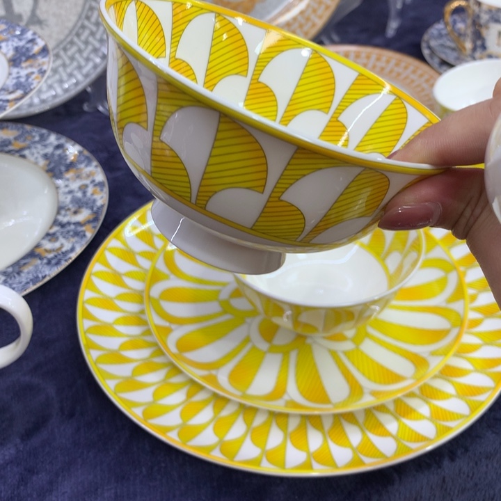 瓷片咖啡的味道真的是很