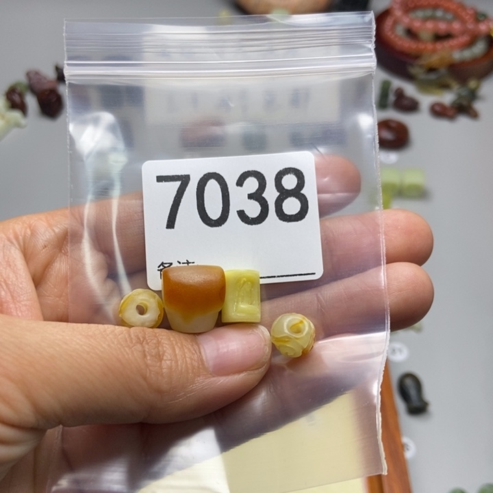 东***哥蛇纹石玉未镶嵌项链