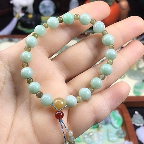 翡翠手链未镶嵌芙蓉绿手串