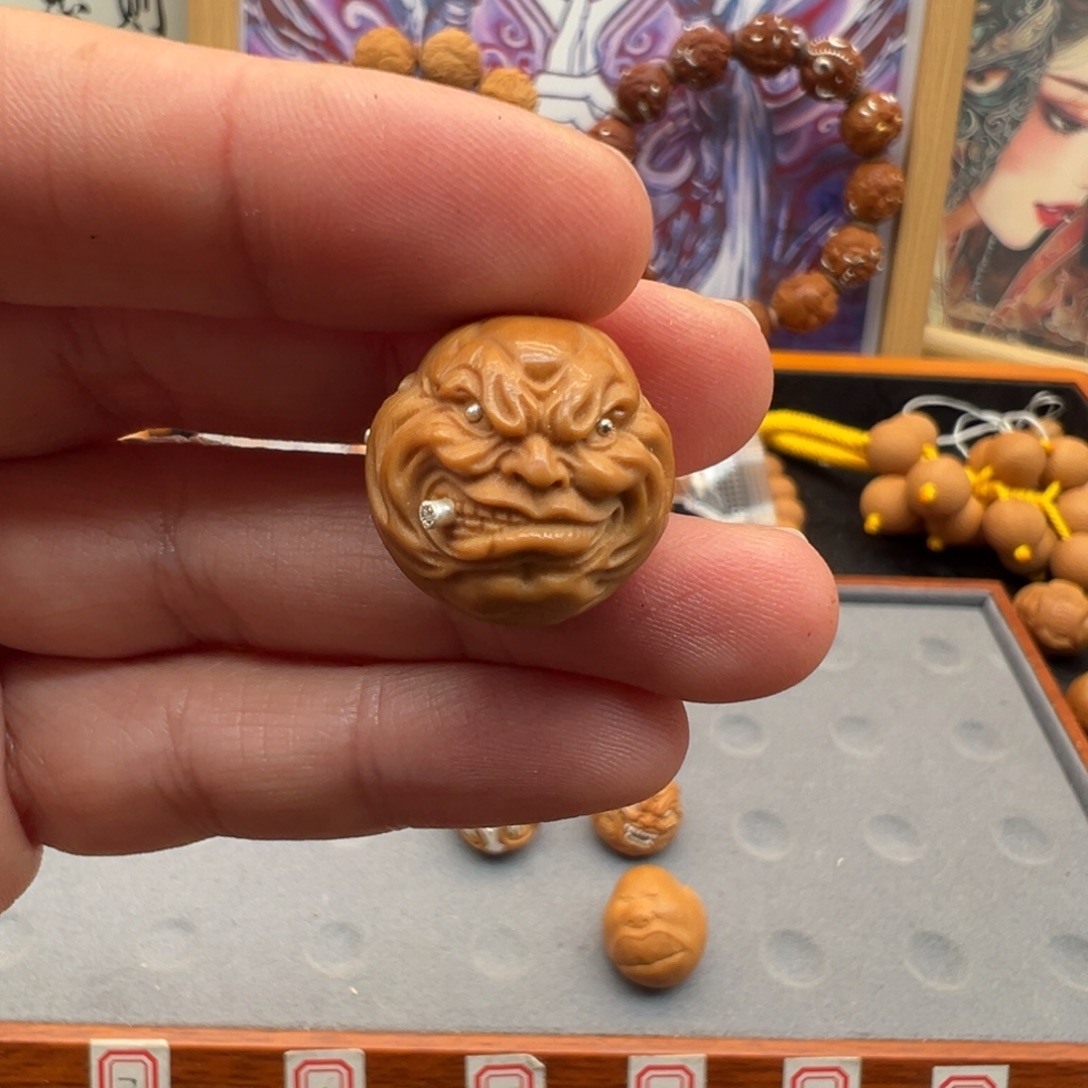 吊坠猴头核桃烟鬼