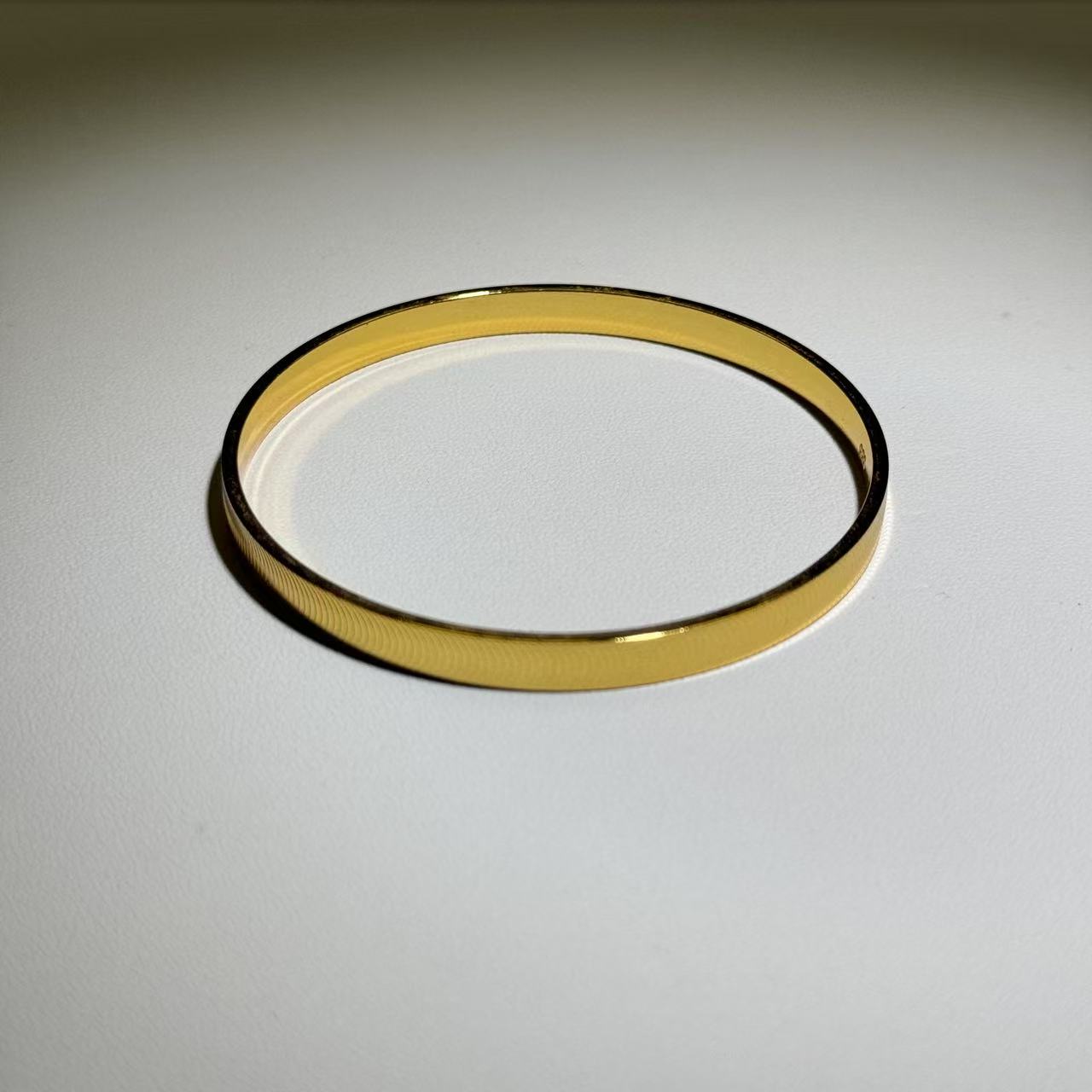 SS轻奢精美手镯J22