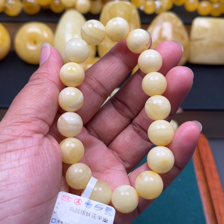 琥珀未镶嵌珠宝奇石M1020号11.5+浓白妖花