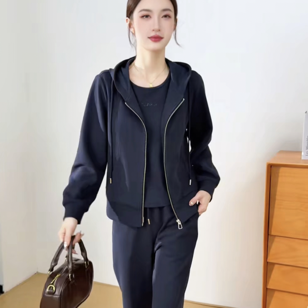 秋季上衣加裤子加背心08款运动休闲减龄宽松显瘦套装