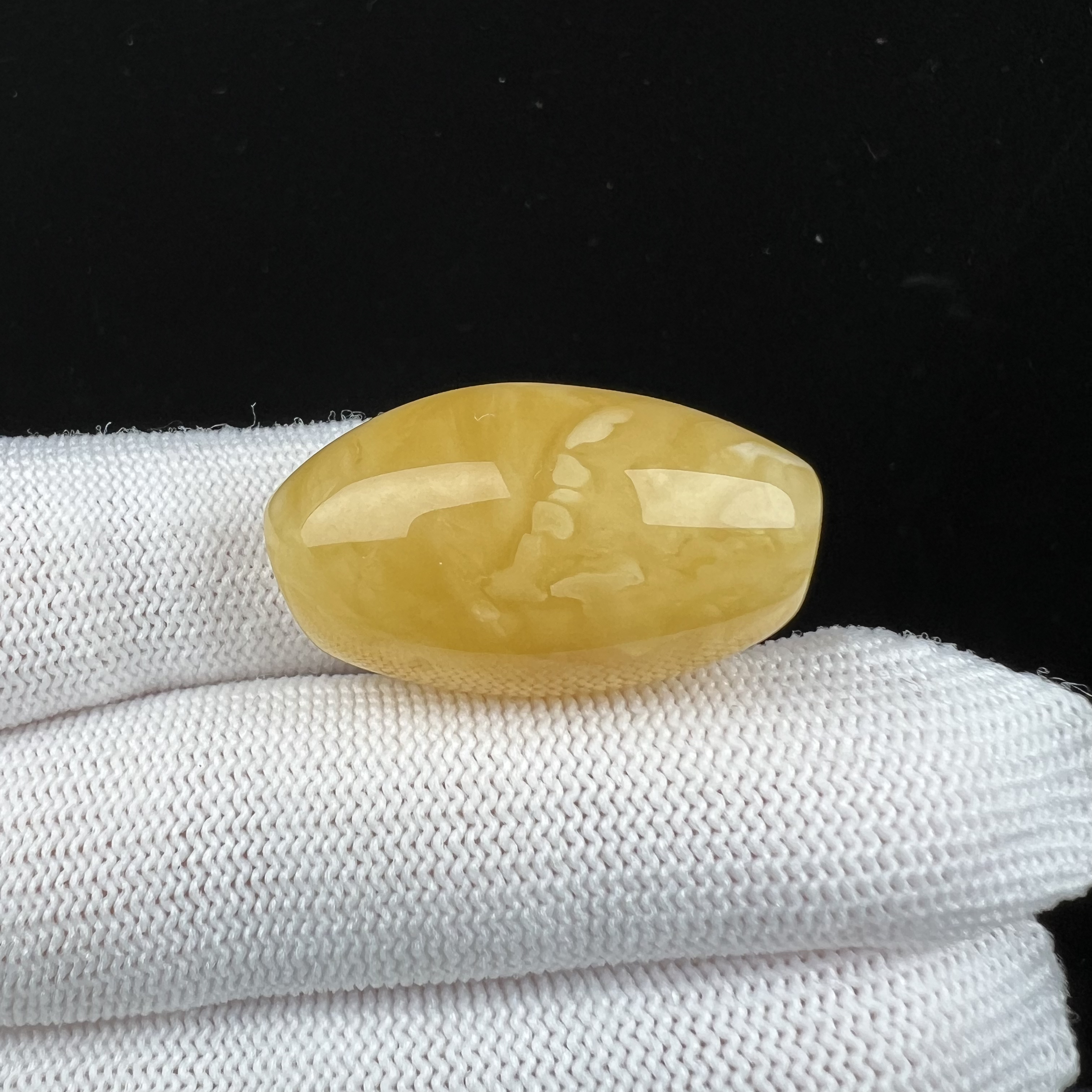 R3967天然原矿蜜蜡 鸡油黄妖花马蹄珠 18.6*30.7mm抖音基地质检发