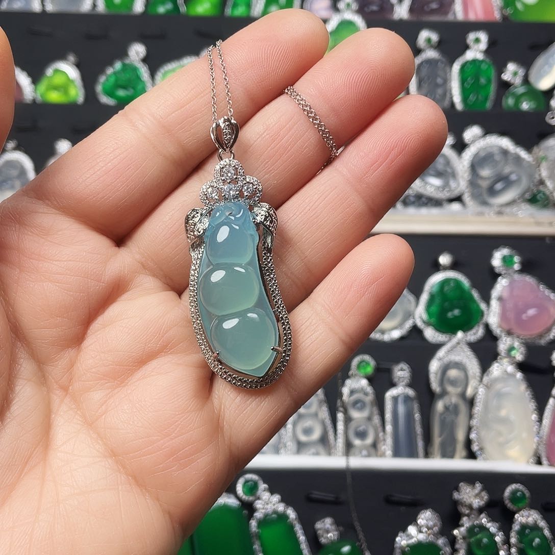 玛瑙/玉髓颈饰合金