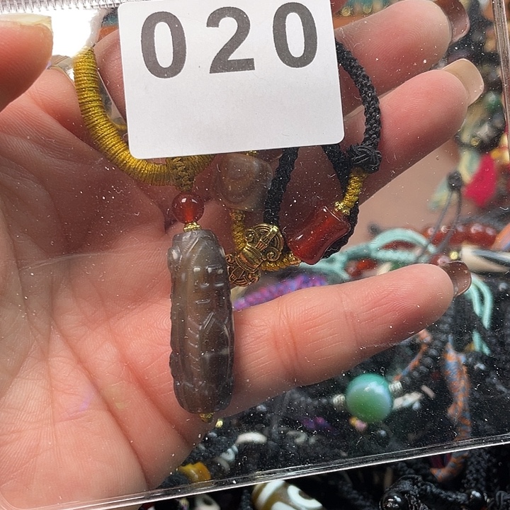 玛瑙/玉髓未镶嵌颈饰