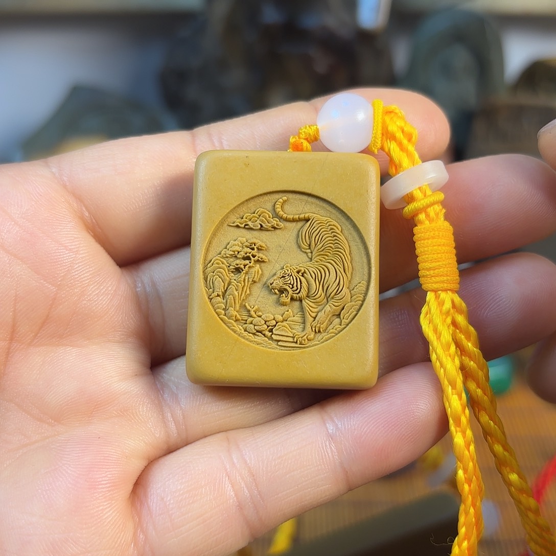 新疆戈壁石原石雕刻