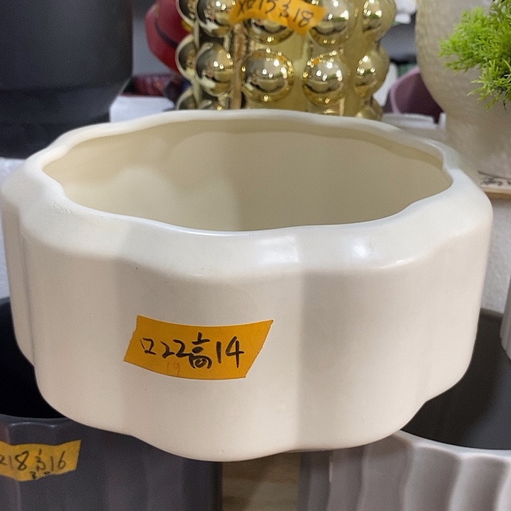 陶摆件陶盆有孔 瑕疵介意勿拍