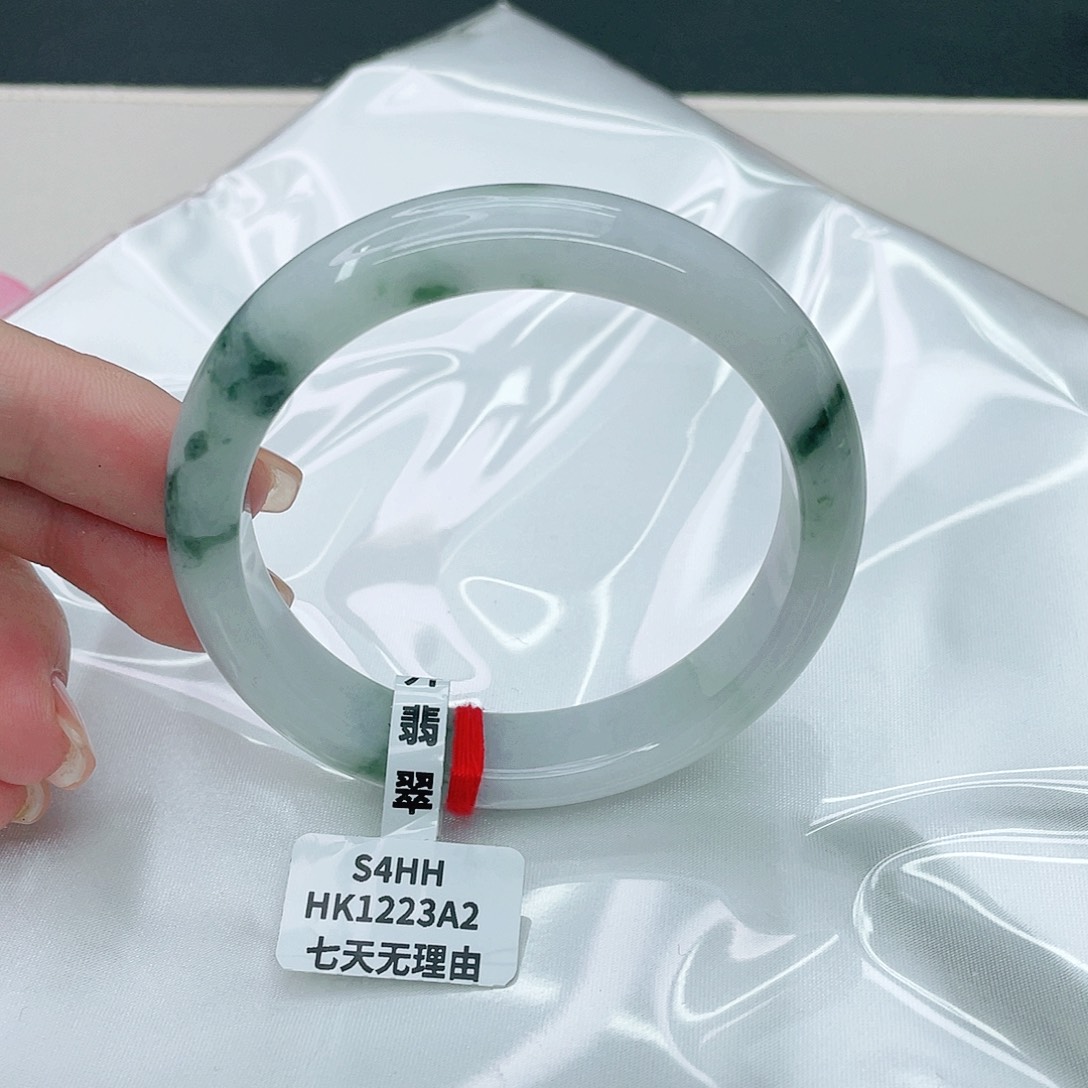 翡翠手镯未镶嵌正56.7