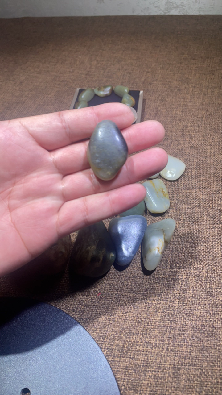 天然和田玉玉石吊坠