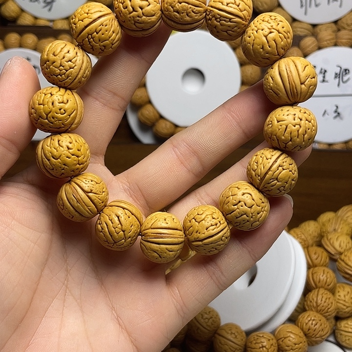 余***@吊坠桃核桃核手串大黄桃18