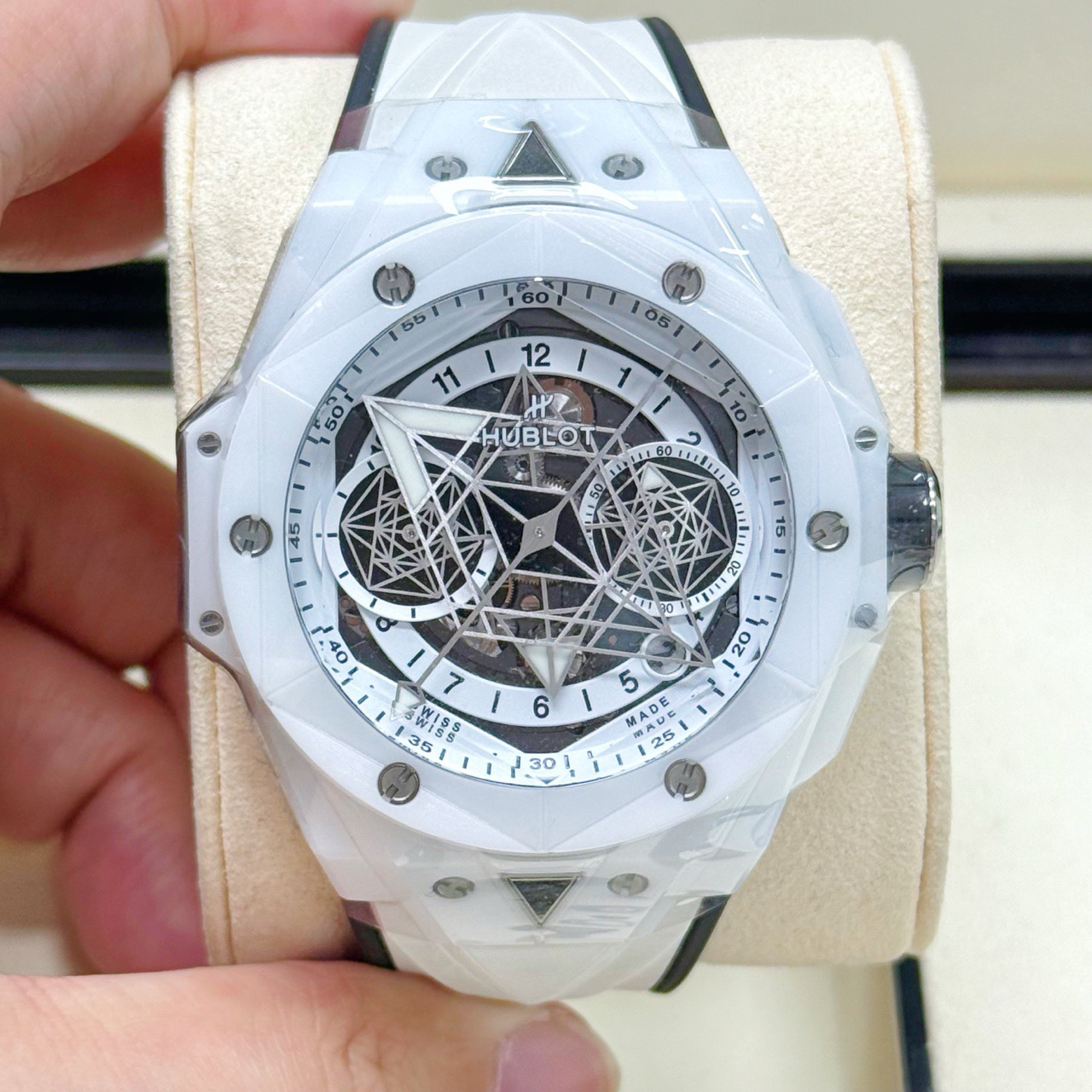 99新 Hublot/宇舶表 BigBang418白陶瓷 22年全新全套 45mm 男表