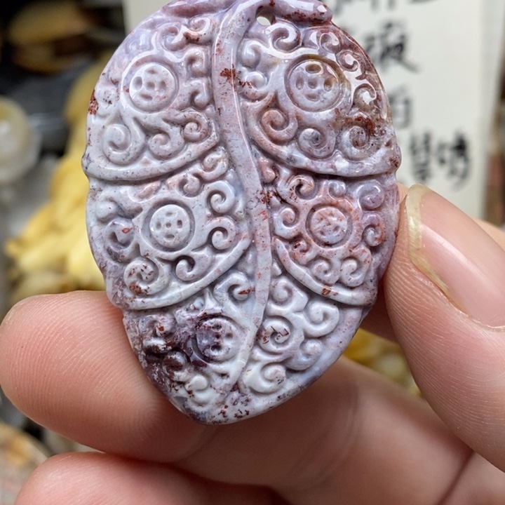 硅化珊瑚（珊瑚玉）未镶嵌颈饰