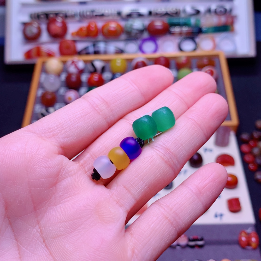 哪***字玛瑙/玉髓未镶嵌颈饰