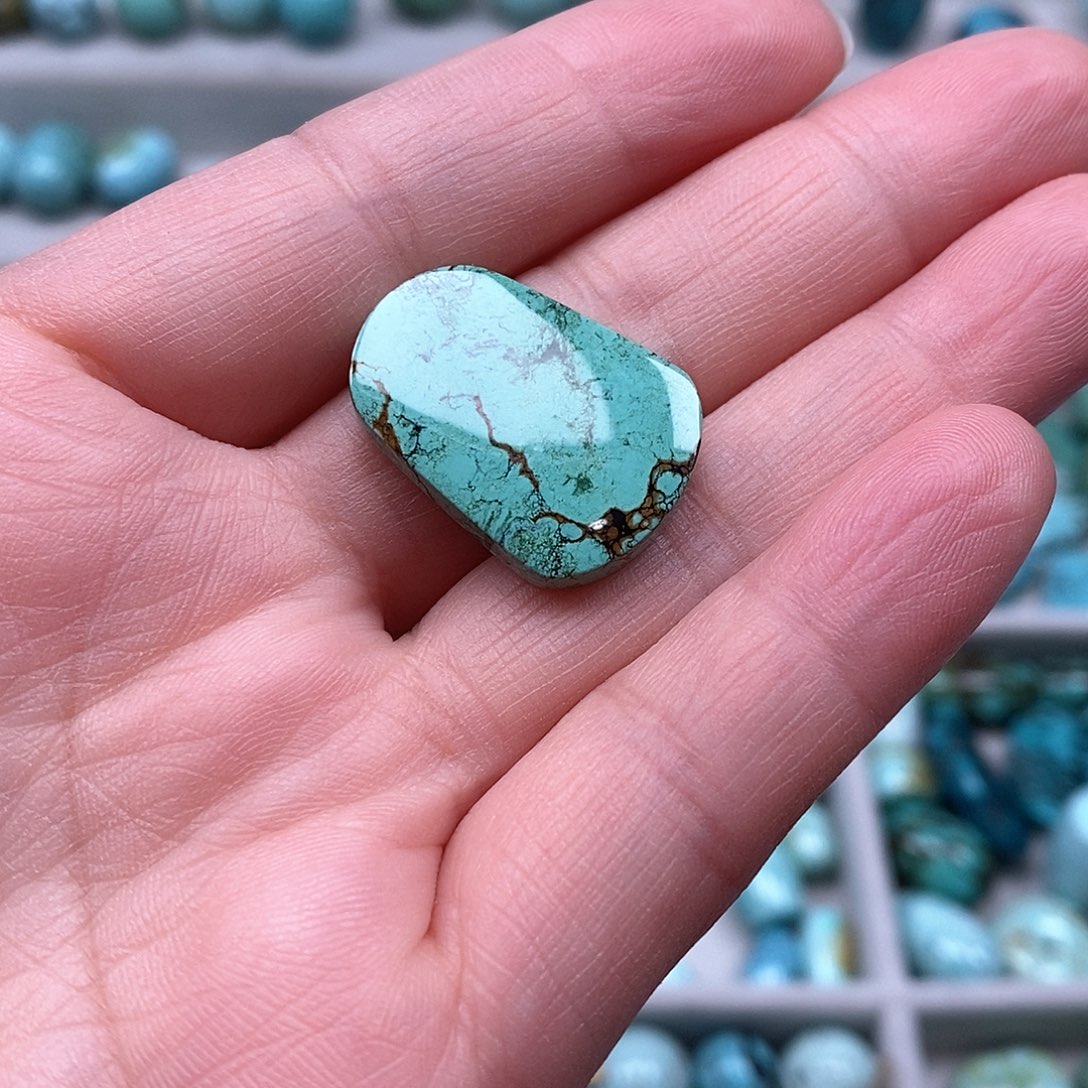 绿松石珠宝奇石未镶嵌隔**方